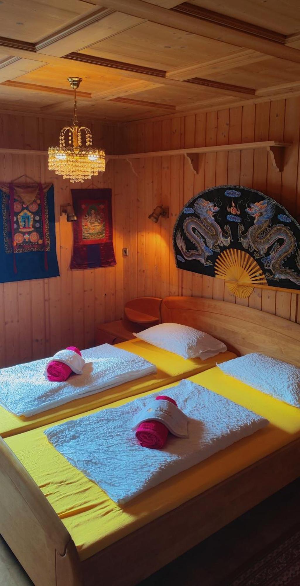Hotel Seminarhaus Arya Maitreya à Kaufbeuren Extérieur photo